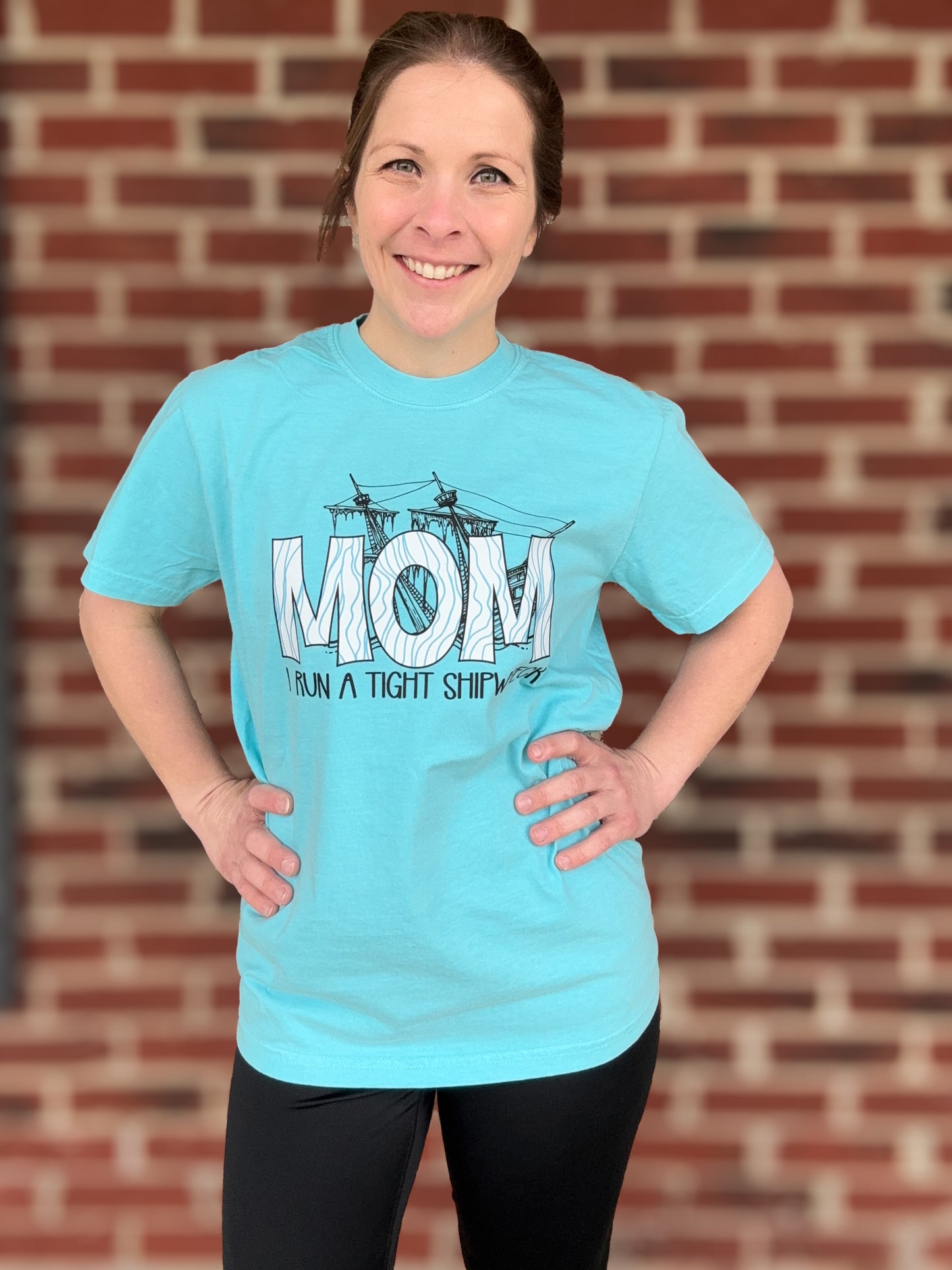 Comfort Colors: Mom- I Run a Tight Shipwreck