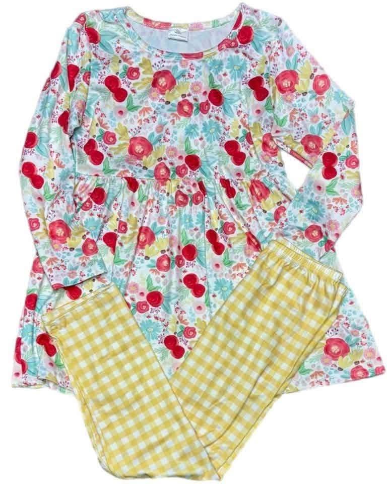 10-12 Floral Tunic + Plaid Leggings: Ready to Ship