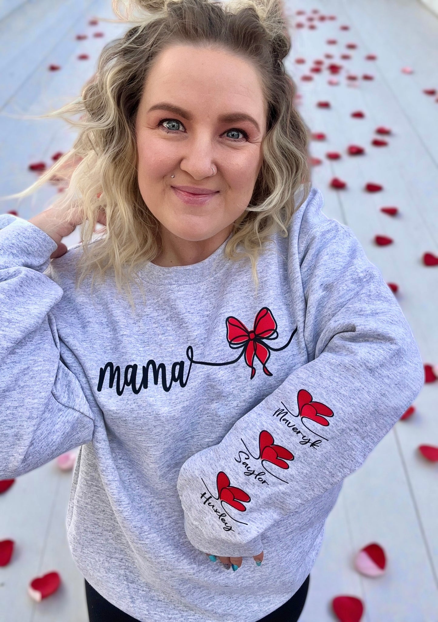 Custom Names Coquette Heart Tees💥 DLTPO *put title and name(s) in the note box*