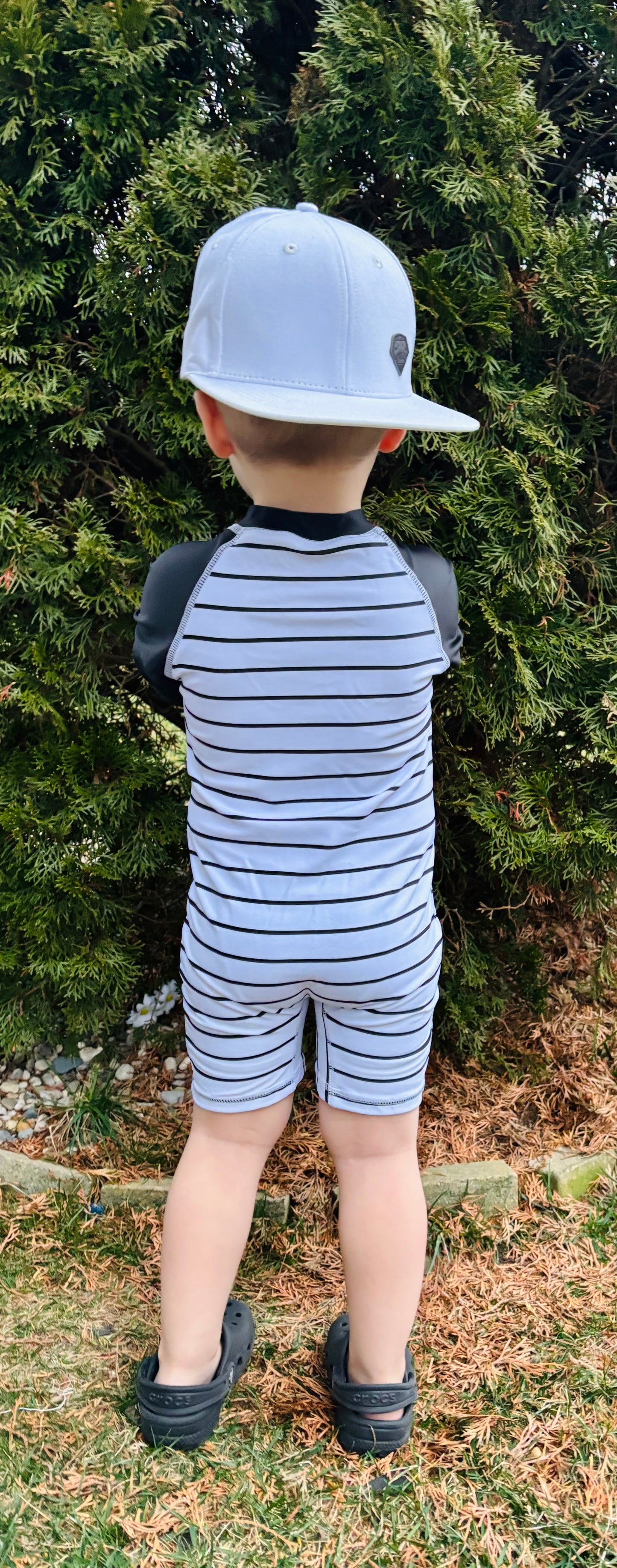 4T 5T 6T 7T  ʀᴇᴀᴅʏ ᴛᴏ ꜱʜɪᴘ! Striped Rashguard Swim