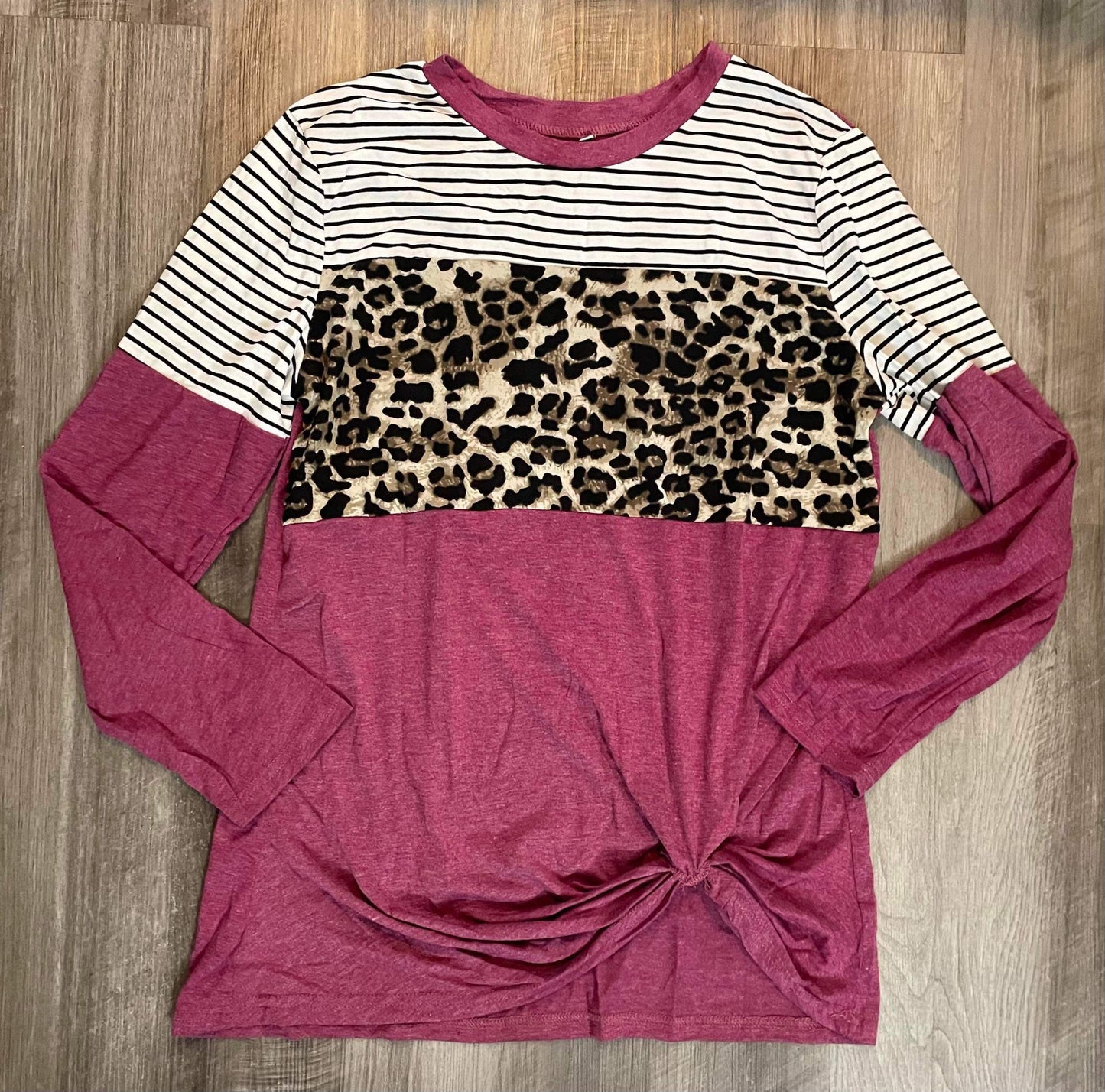 SMALL  ʀᴇᴀᴅʏ ᴛᴏ ꜱʜɪᴘ! Women's Top