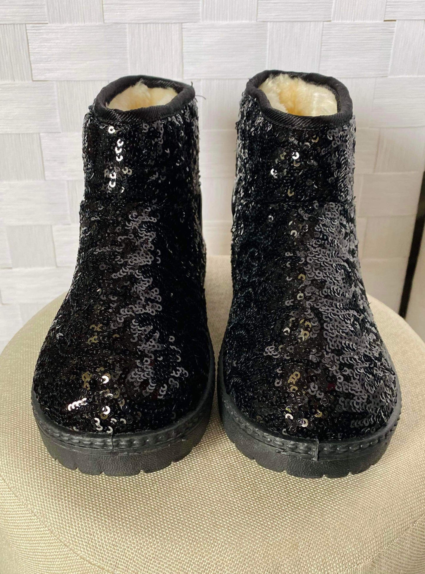 4C 12C ʀᴇᴀᴅʏ ᴛᴏ ꜱʜɪᴘ! Black Sequin Boots TTS