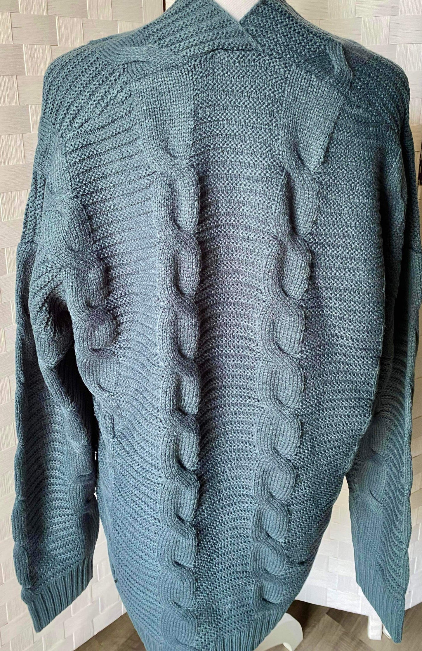 LARGE ʀᴇᴀᴅʏ ᴛᴏ ꜱʜɪᴘ! Women's Cardigan (Blue)