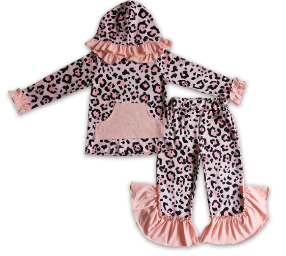 ᴡᴇᴇᴋʟʏ ᴘʀᴇ ᴏʀᴅᴇʀ Pink Animal Print Ruffle Hoodie Set