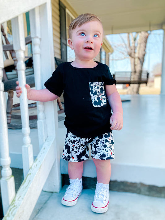 ᴡᴇᴇᴋʟʏ ᴘʀᴇ ᴏʀᴅᴇʀ Magical Black and White Shorts Set