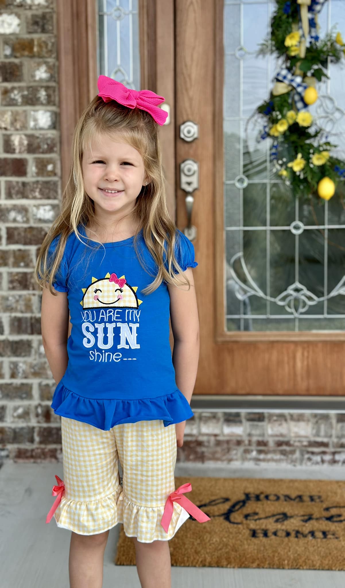 ᴡᴇᴇᴋʟʏ ᴘʀᴇ ᴏʀᴅᴇʀ Embroidered You are My Sunshine Ruffle Shorts Set