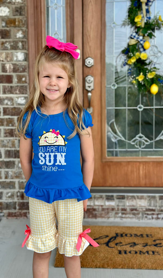 ᴡᴇᴇᴋʟʏ ᴘʀᴇ ᴏʀᴅᴇʀ Embroidered You are My Sunshine Ruffle Shorts Set